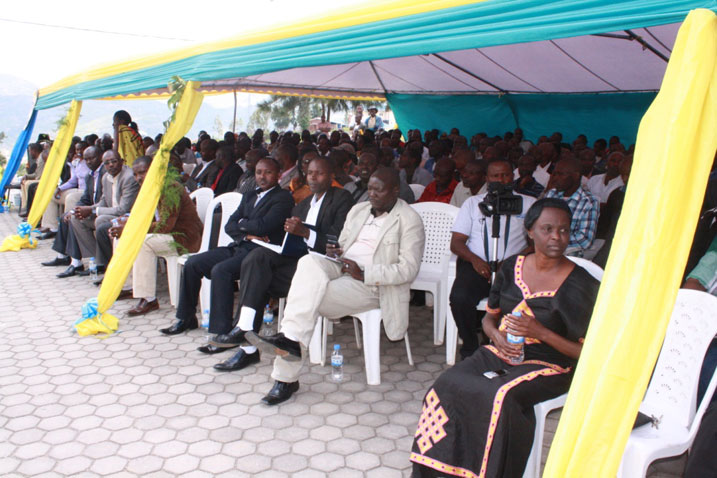 Abayobozi basabwe gukorera neza abaturage no kubakunda.