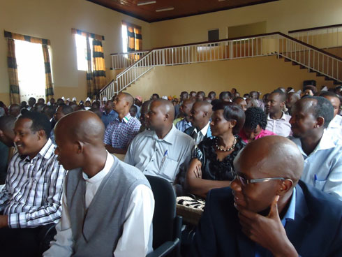 Abayobozi mu bigo bya leta,ibyigenga n