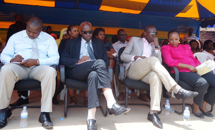 Abayobozi muri Rwanda Revenue Authority no mu karere ka Nyarugenge mu kiganiro n