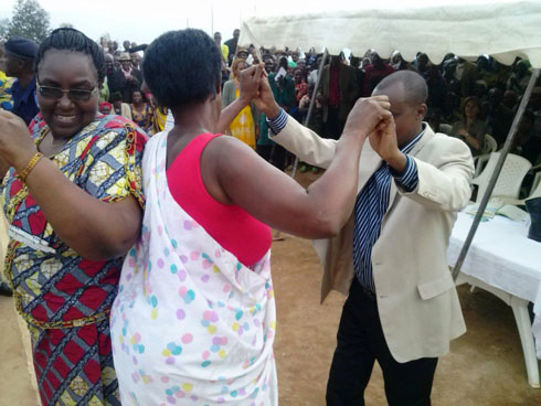 Abayobozi n'impunzi babyinnye ikinyemera biratinda.