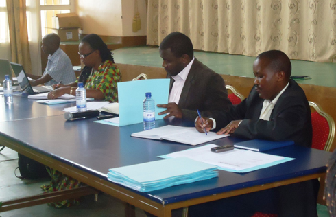 Abayobozi b'Inama Njyanama y'Akarere ka Gakenke. (Foto:L.Nshimiyimana)