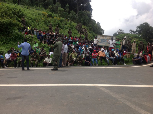 Abayobozi baganira n