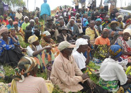 Abazahabwa ingoboka muri Gacurabwenge.