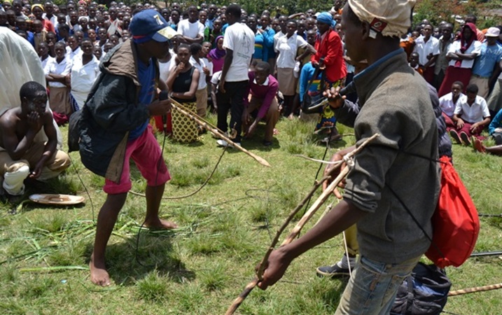 Abitabiriye amarushanwa banyujije ubutumwa mu makinamico ndetse no mu ndirimbo.