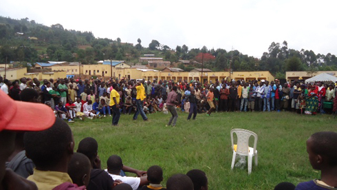 Abitabiriye ibyo biganiro basabwe kwipimisha SIDA ndetse bakabikangurira n