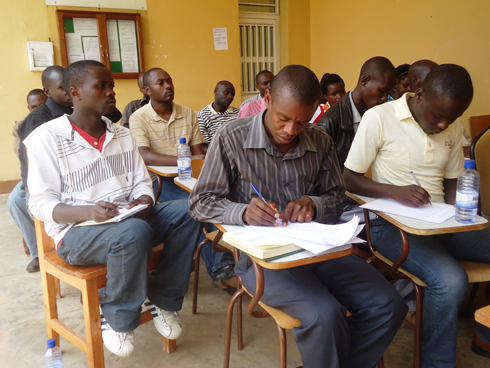 Abitabiriye inama ku micungire y