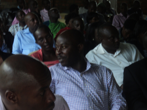 Bamwe mu bitabiriye inama na Guverineri wa BNR i Rusizi.