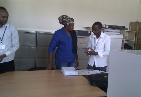 Aha umwe mu bagenzura arasaba ibisobanuro byimbitse ku ikusanywa ry'ibimenyetso mu mafaranga.