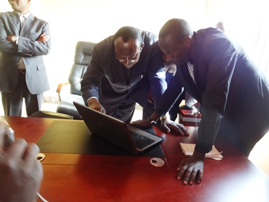 Minisitiri Kanimba avuga ko SACCO nta kibazo zishobora kuzagira.