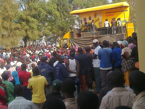 Aho MTN yari yashinze amahema yayo mu karere ka Nyanza abantu bari batwawe n