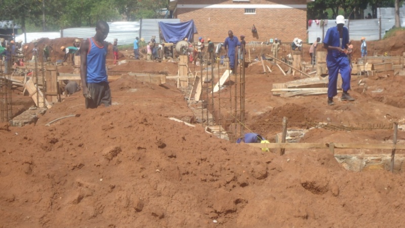 Ahubakwa inzu y'ababyeyi.