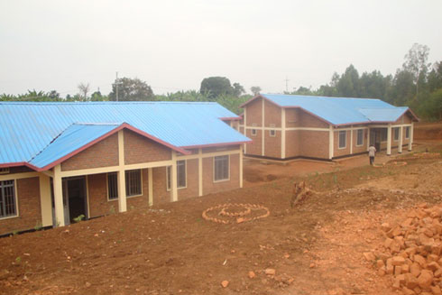 Akarere ka Gasabo kandi kashoboye no kubaka icumbi rya mwarimu mu mirenge ya Nduba na Jali.