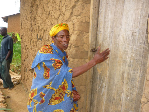 Akimanizanye agaragaza uko inzu yubatse ingana.