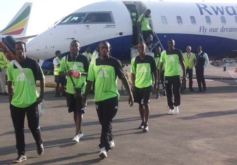 Amavubi yasesekaye i Kampala na Rwandair.