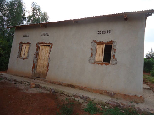 Amazu ni aha ageze, ariko imbere nta miryango iriho.