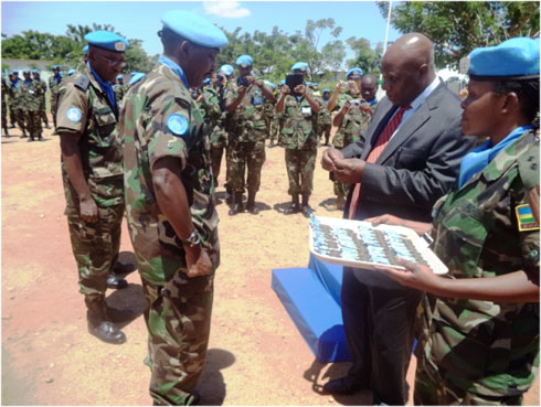 Abasirikari b'u Rwanda barwanira ku butaka n'abarwanira mu kirere bari muri Sudani y'Epfo bahabwa imidari y'ishimwe.