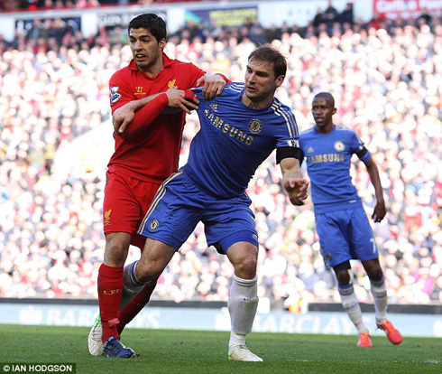 Babanje kugundagurana mbere yo kumuruma.