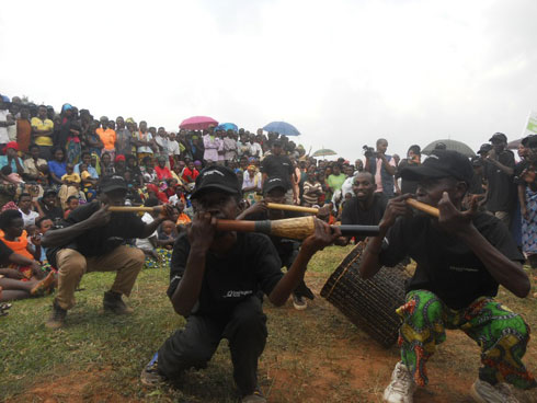 Bacuranga ikondera bitakuma.