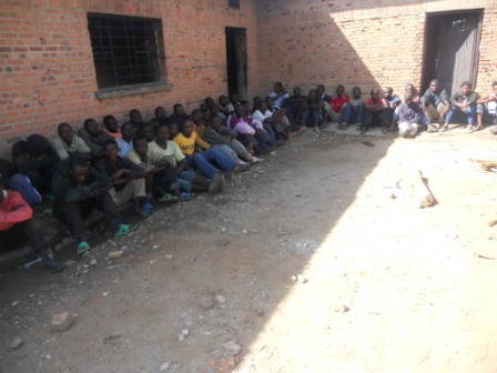 Bafashe inzererezi 37.