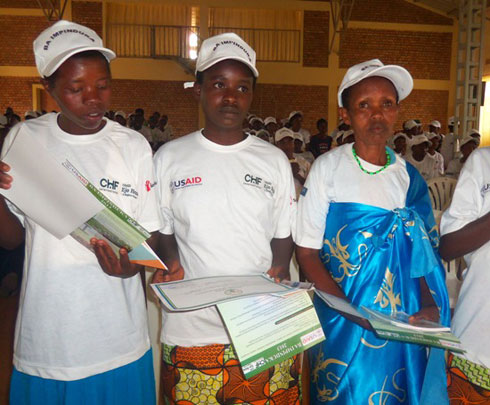 Bahawe impamyabumenyi nyuma yo kwiga gusoma, kwandika no kubara.