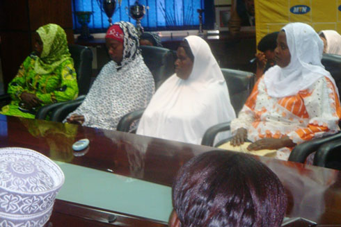 Bamwe mu bagore ba b'ayisilamu bahagarariye amakoperative n'amashyirahamwe yabo.