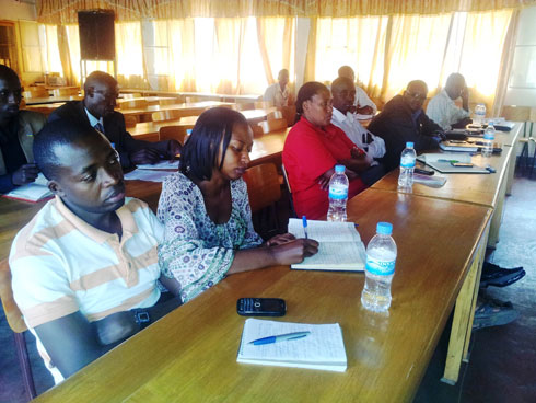 Bamwe mu banyamakuru bitabiriye ikiganiro.