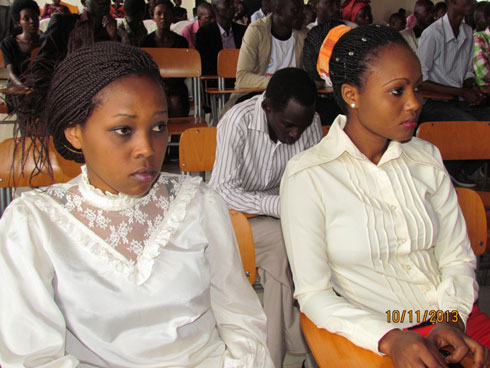 Bamwe mu banyeshuri bitabiriye imihango yo kwimika komite nshya