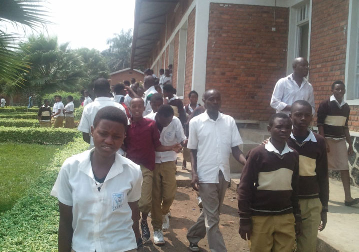 Bamwe mu banyeshuri baganirijwe na Polisi biyemeje ko ikiruhuko bagiyemo bazagikoresha ibikorwa by