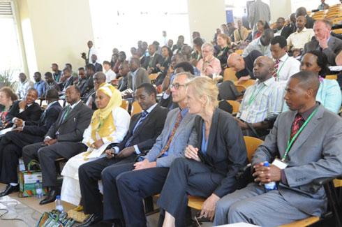 Bamwe mu bari bitabiriye inama ya ATLAS AFRICA yaberaga mu ishuri rya KIST.