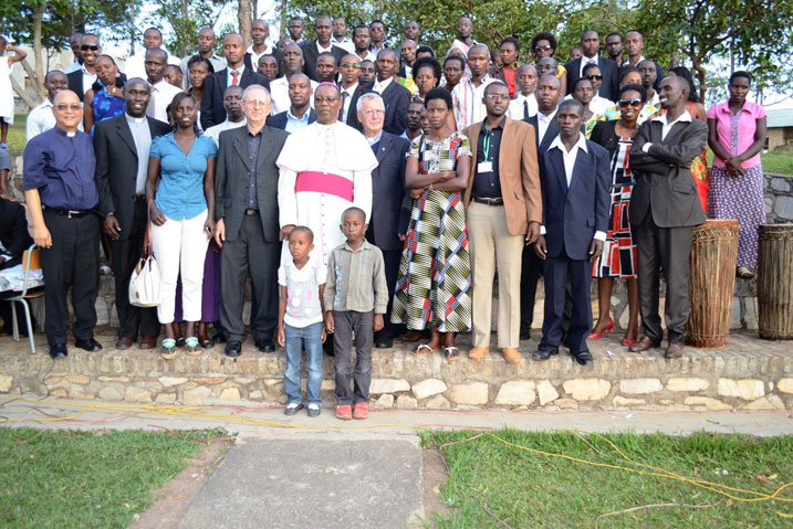 Bamwe mu barokokeye mu kigo cya St Antoine bamaze kwiyubaka mu buzima busanzwe.