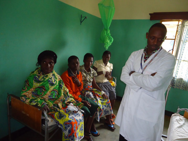 Bamwe mu basomye kuri ubwo bushera batangiye gufata agatege.