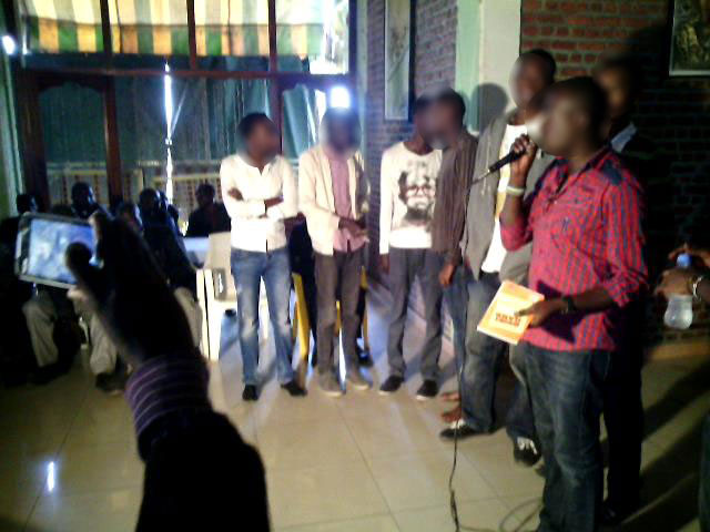 Bamwe mu batinganyi batanga ubuhamya imbere y