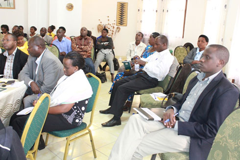 Bamwe mu bitabiriye ibi biganiro kuri gahunda yo kwigira.