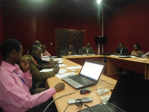 Bamwe mu bitabiriye inama yabaye mu buryo bwa Video Conference.