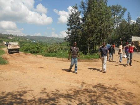 Bamwe bavuye gupakira, abandi bajyanye n