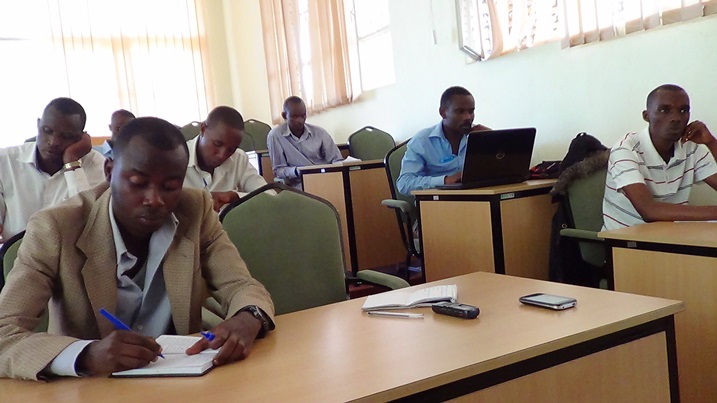 Bamwe mu banyamakuru bavuga ko bangamirwa na bamwe mu bayobozi.