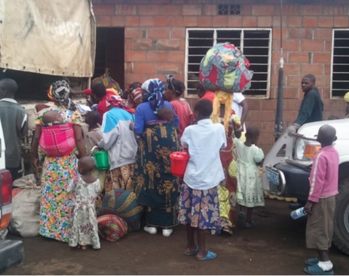 Bamwe mu Banyarwanda bahungutse.