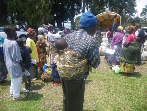 Bamwe mu Banyarwanda bari bageze mu Rwanda bavuye mu mashyamba ya Congo.