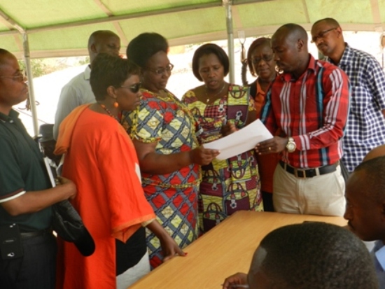 Bareba uko babakira ku mupaka wa Rusumo.