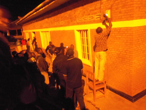 Barebye muri cash power basanga umuriro ushizemo kugura undi birananirana.