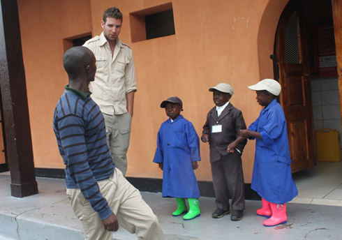 Benshi mu bagera aho bakora baba bashaka kubaganiriza.