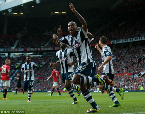 Berahino yishimira igitego yatsinze Manchester United.