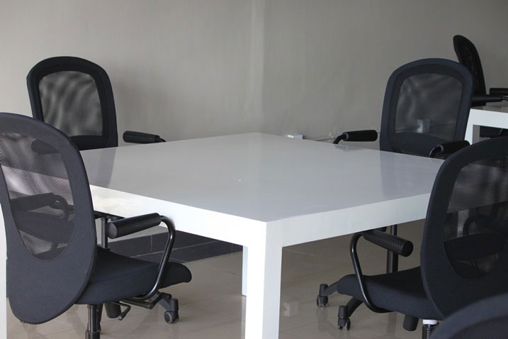 Bimwe mu biro bizahabwa abazatsinda kubera imishinga myiza yabo berekanye.