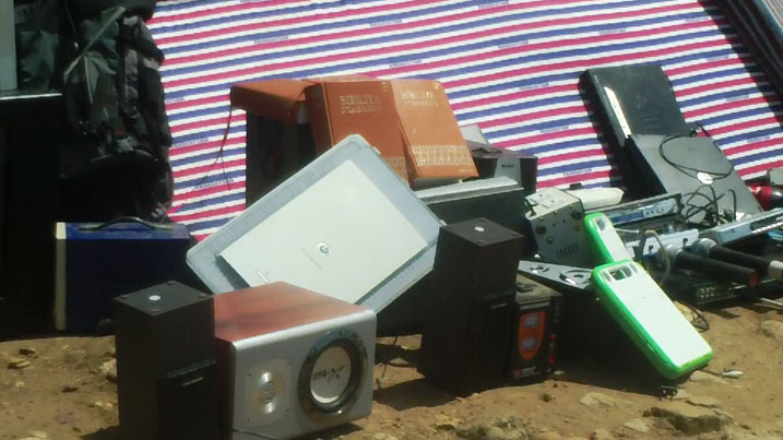 Bimwe mu byibwe bimaze gutahurwa harimo na za Bibiliya.