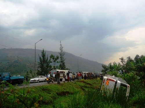 Abashoferi baraburirwa kugabanya umuvuduko muri iki gihe imvura igwa kuko imihanda iba inyerera.
