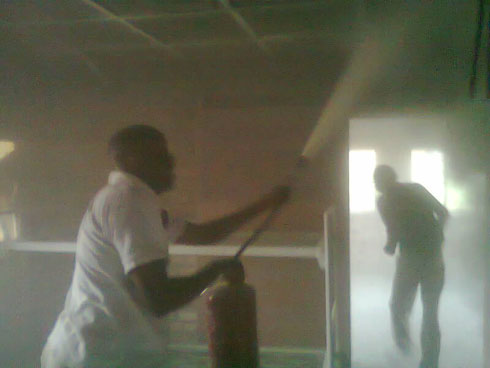 Byageze ubwo bitabaza kizimyamwoto.