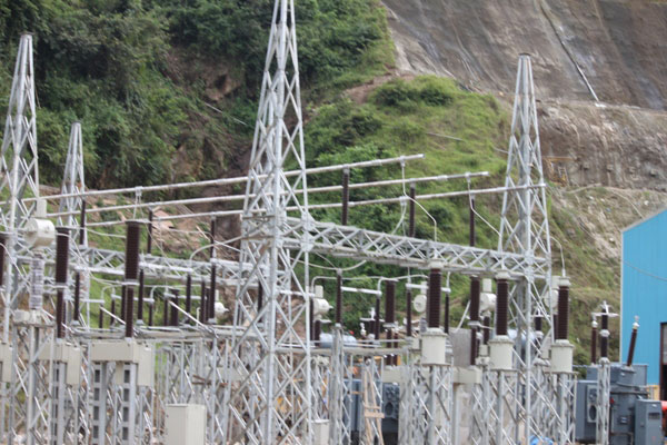 Amapoto azatwara umuriro uzava mu rugomero rwa Nyabarongo nayo yamaze kubakwa.