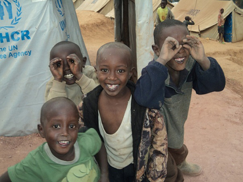 Abana benshi bo mu nkambi ya Kigeme bafite ikibazo cyo kutabona indyo yuzuye.