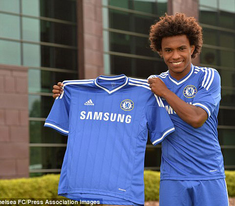 Chelsea kandi yamaze kugura umunya Brazil William ukina hagati.