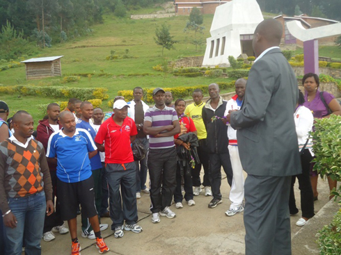 Abanyamuryango ba Club sports de Mille Collines basobanurirwa amateka y